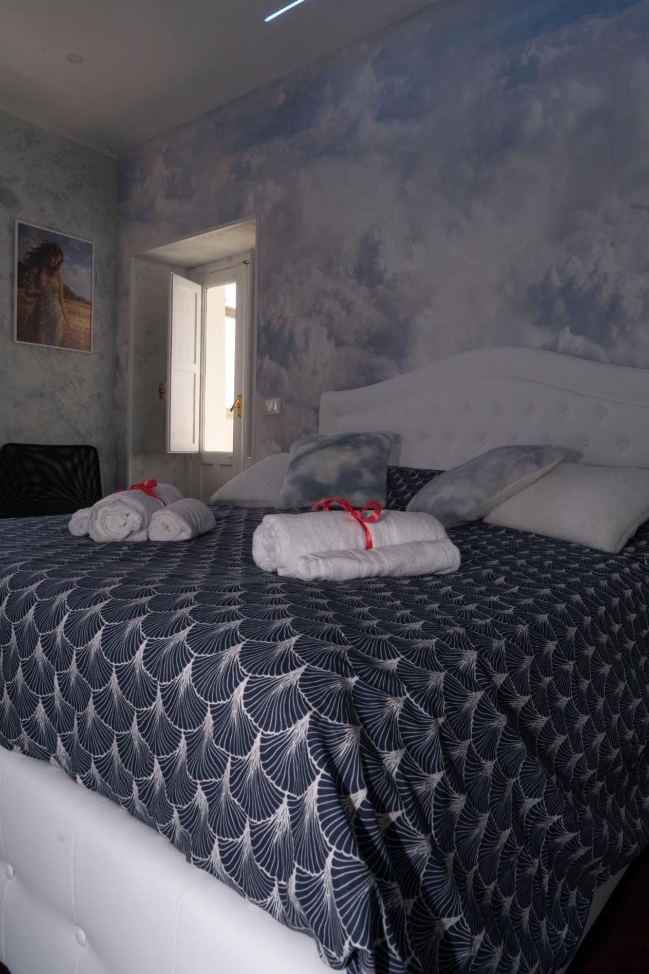 Etna Timeo Central Apartment In Baroque Building Catania Ngoại thất bức ảnh