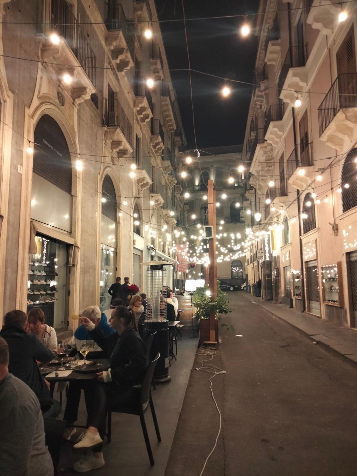 Etna Timeo Central Apartment In Baroque Building Catania Ngoại thất bức ảnh