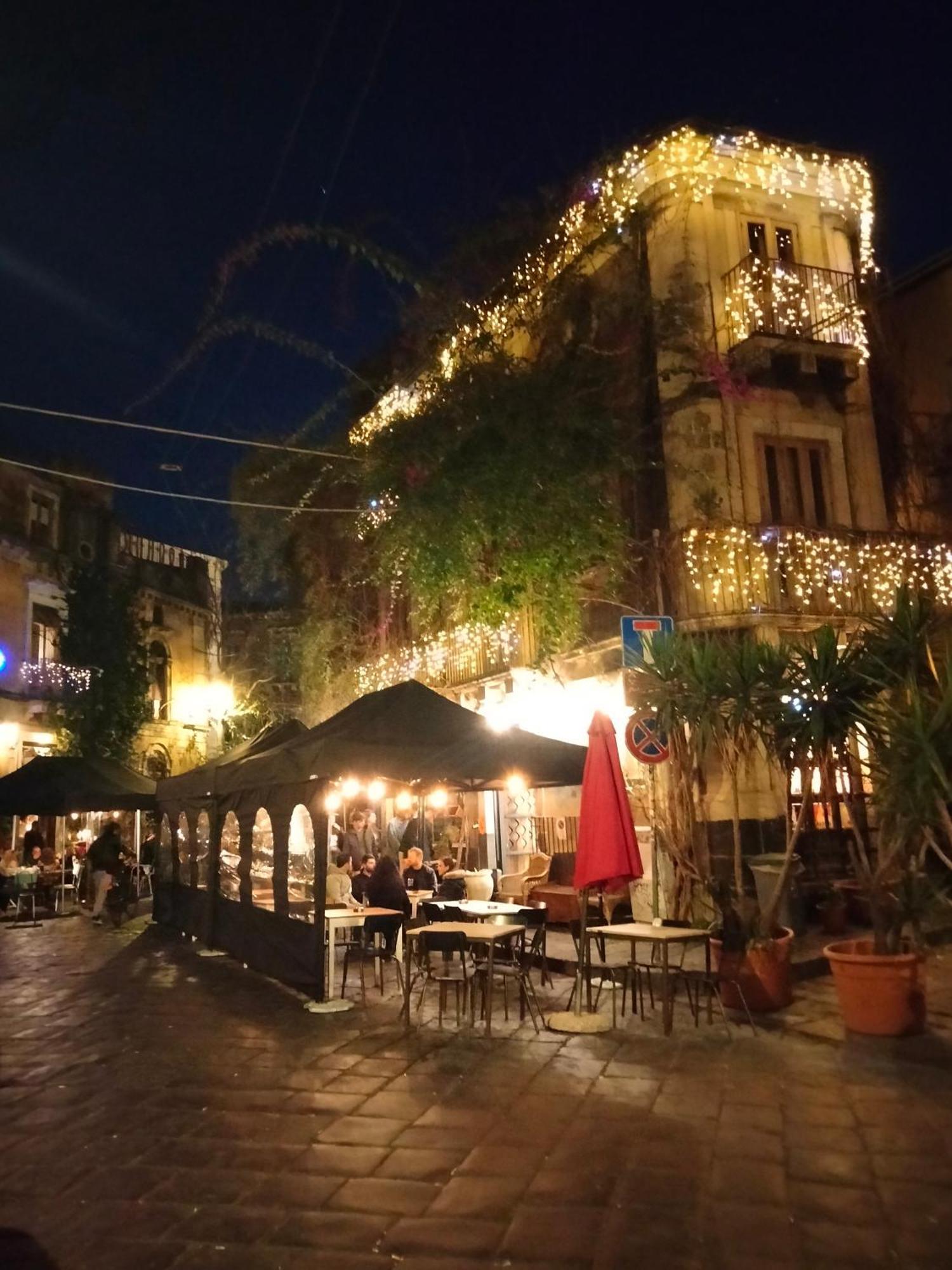 Etna Timeo Central Apartment In Baroque Building Catania Ngoại thất bức ảnh