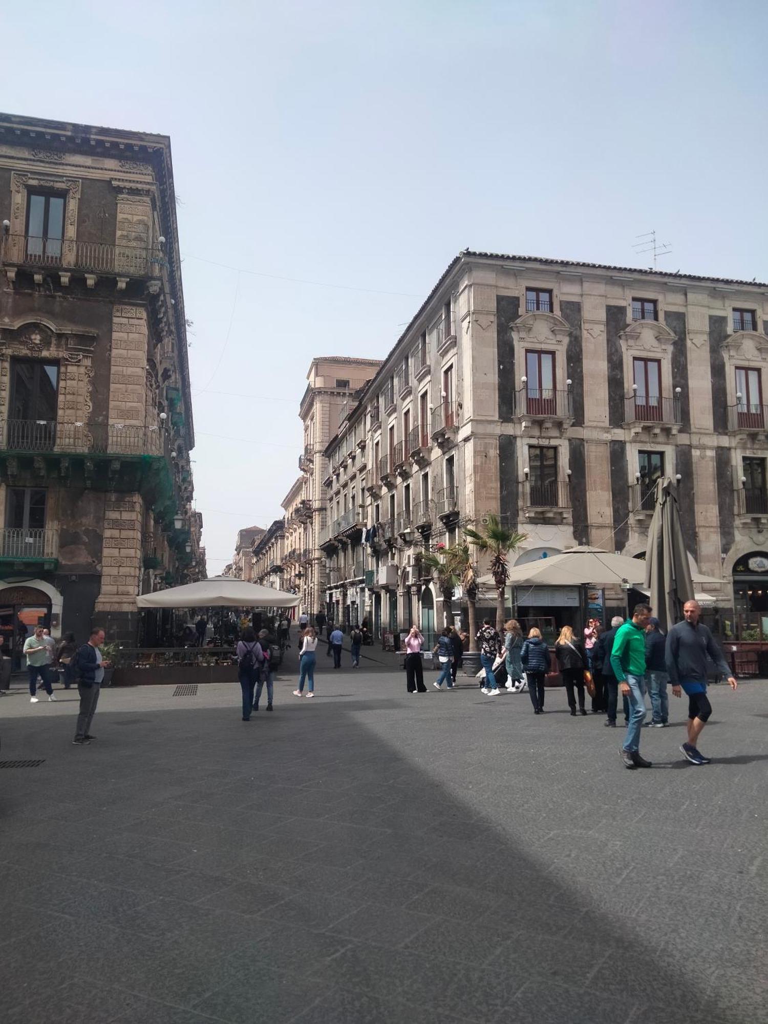 Etna Timeo Central Apartment In Baroque Building Catania Ngoại thất bức ảnh